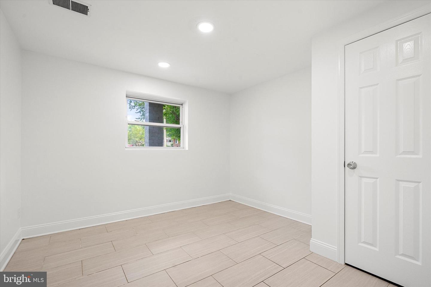 4703 LAWRENCE ST, ALEXANDRIA, Virginia 22309, 5 Bedrooms Bedrooms, ,3 BathroomsBathrooms,Residential,For sale,4703 LAWRENCE ST,VAFX2245116 MLS # VAFX2245116