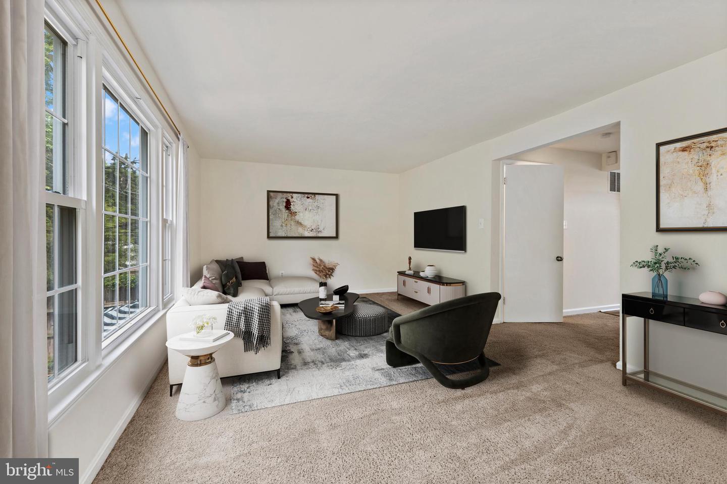 8228 MCCLELLAND PL, ALEXANDRIA, Virginia 22309, 3 Bedrooms Bedrooms, 6 Rooms Rooms,3 BathroomsBathrooms,Residential,For sale,8228 MCCLELLAND PL,VAFX2246288 MLS # VAFX2246288