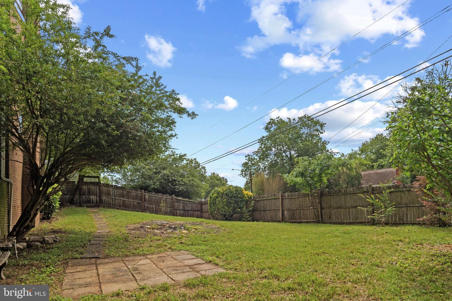 8228 MCCLELLAND PL, ALEXANDRIA, Virginia 22309, 3 Bedrooms Bedrooms, 6 Rooms Rooms,3 BathroomsBathrooms,Residential,For sale,8228 MCCLELLAND PL,VAFX2246288 MLS # VAFX2246288