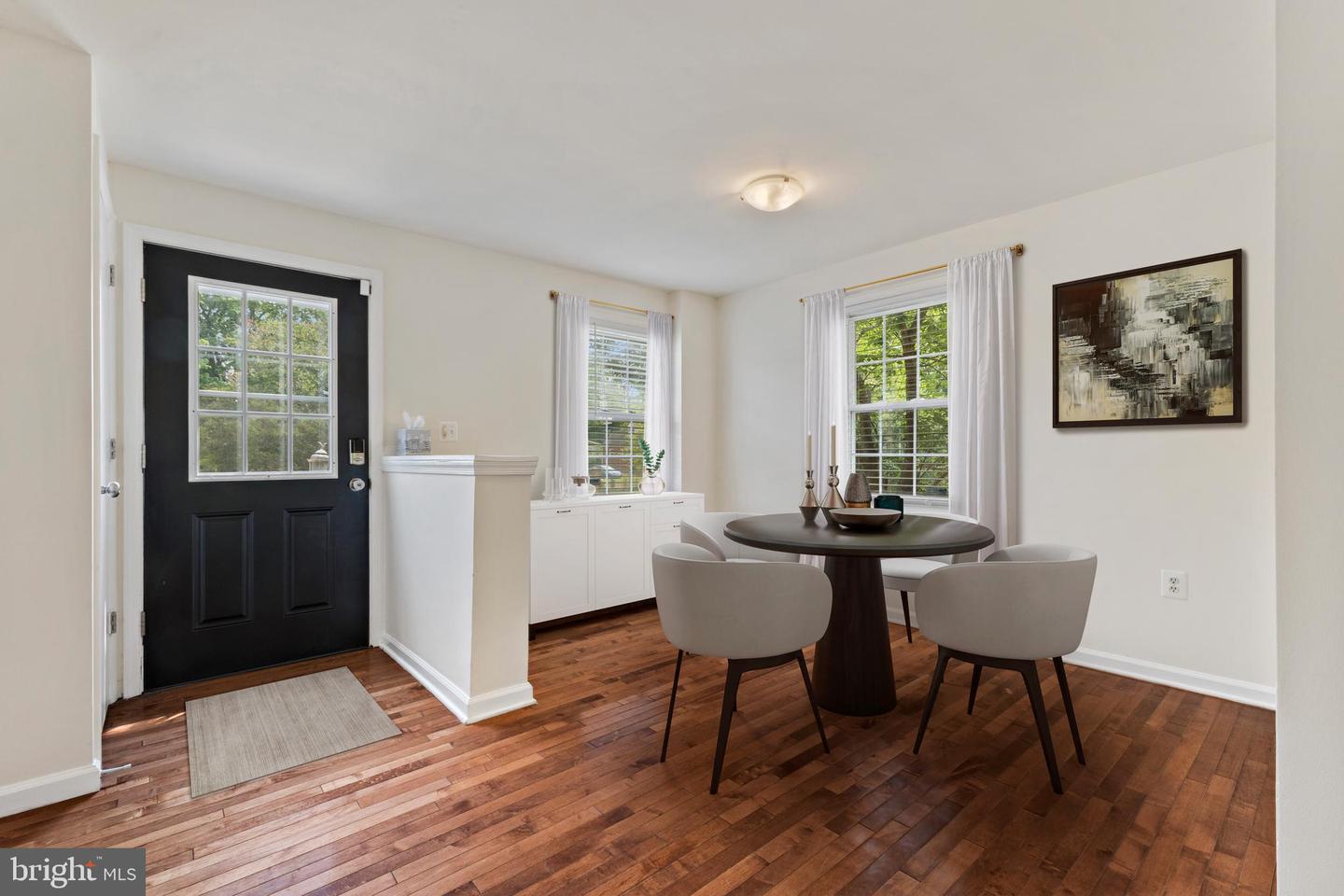 8228 MCCLELLAND PL, ALEXANDRIA, Virginia 22309, 3 Bedrooms Bedrooms, 6 Rooms Rooms,3 BathroomsBathrooms,Residential,For sale,8228 MCCLELLAND PL,VAFX2246288 MLS # VAFX2246288