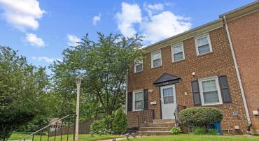 8228 MCCLELLAND PL, ALEXANDRIA, Virginia 22309, 3 Bedrooms Bedrooms, 6 Rooms Rooms,3 BathroomsBathrooms,Residential,For sale,8228 MCCLELLAND PL,VAFX2246288 MLS # VAFX2246288