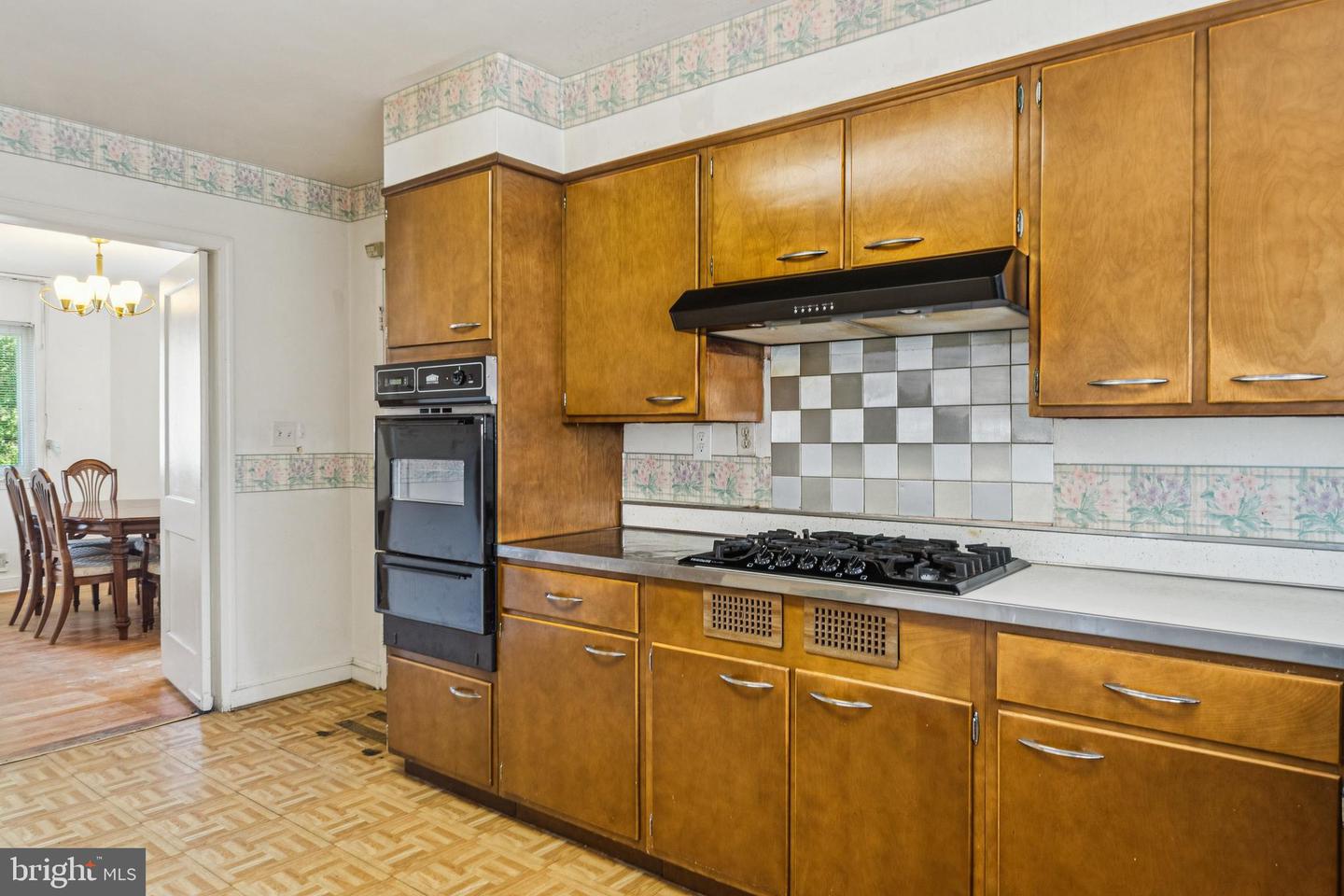 1501 DOUGLAS ST NE, WASHINGTON, District Of Columbia 20018, 3 Bedrooms Bedrooms, ,3 BathroomsBathrooms,Residential,For sale,1501 DOUGLAS ST NE,DCDC2205184 MLS # DCDC2205184
