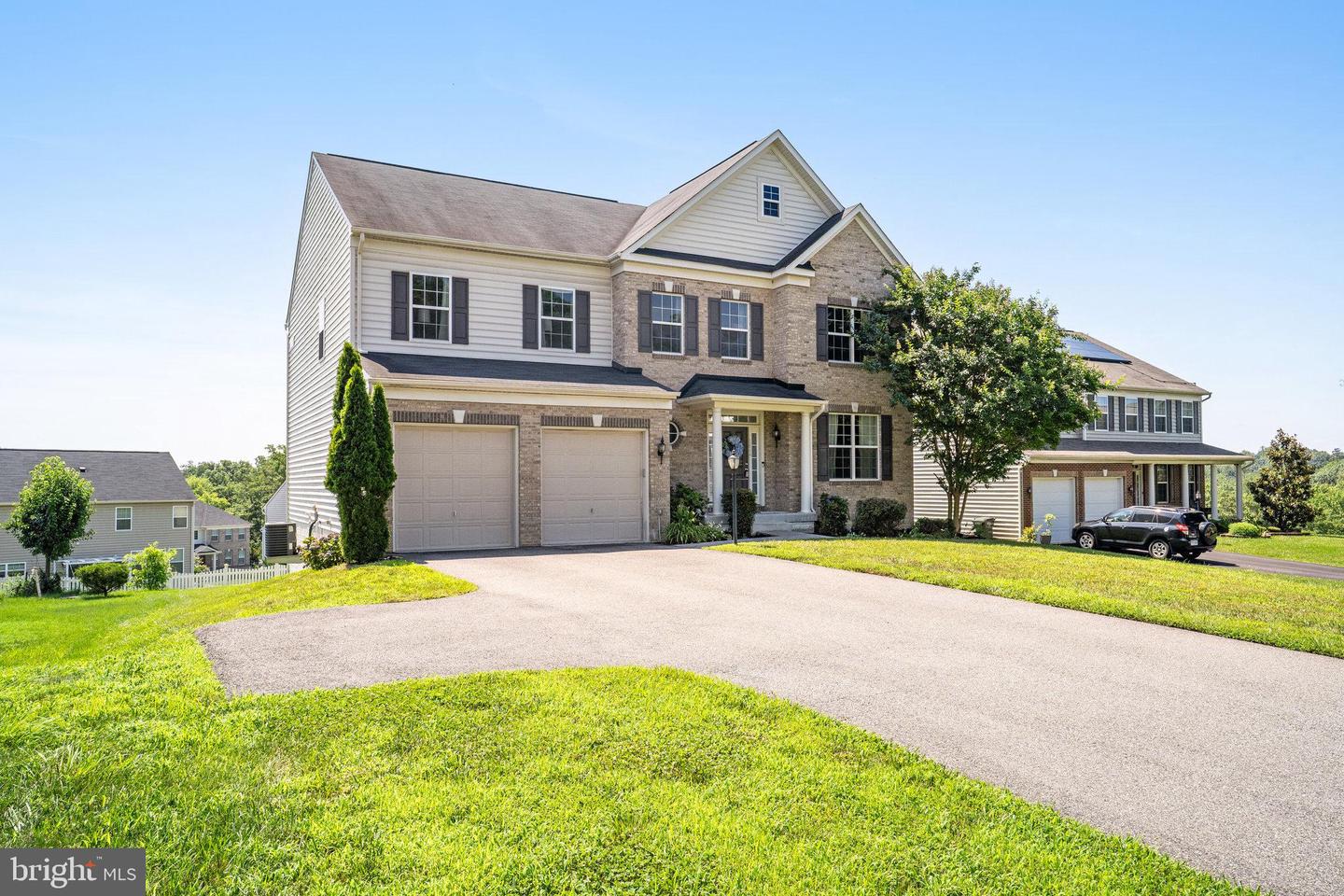 15844 EAGLE FEATHER DR, WOODBRIDGE, Virginia 22191, 4 Bedrooms Bedrooms, ,2 BathroomsBathrooms,Residential,For sale,15844 EAGLE FEATHER DR,VAPW2097260 MLS # VAPW2097260