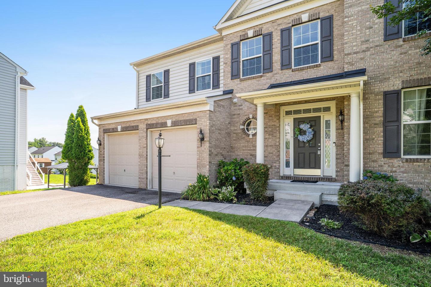 15844 EAGLE FEATHER DR, WOODBRIDGE, Virginia 22191, 4 Bedrooms Bedrooms, ,2 BathroomsBathrooms,Residential,For sale,15844 EAGLE FEATHER DR,VAPW2097260 MLS # VAPW2097260