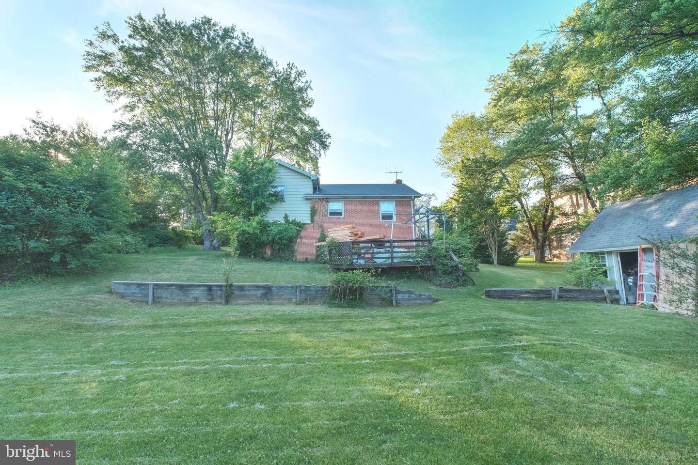 2125 MCKAY ST, FALLS CHURCH, Virginia 22043, 4 Bedrooms Bedrooms, ,2 BathroomsBathrooms,Residential,For sale,2125 MCKAY ST,VAFX2248412 MLS # VAFX2248412