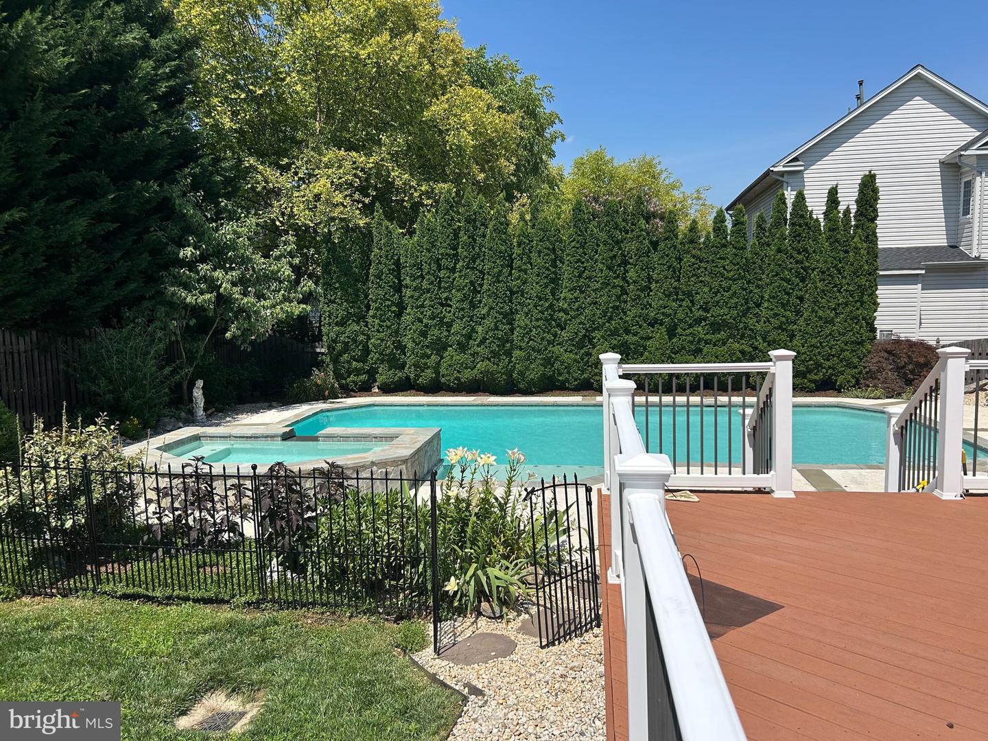 423 COBBLER DR, BERRYVILLE, Virginia 22611, 5 Bedrooms Bedrooms, ,3 BathroomsBathrooms,Residential,For sale,423 COBBLER DR,VACL2003872 MLS # VACL2003872