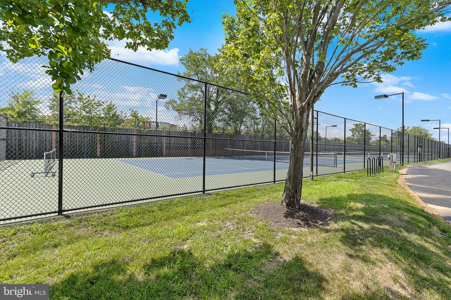 703 MASSEY LN #B, ALEXANDRIA, Virginia 22314, 3 Bedrooms Bedrooms, ,2 BathroomsBathrooms,Residential,For sale,703 MASSEY LN #B,VAAX2046954 MLS # VAAX2046954