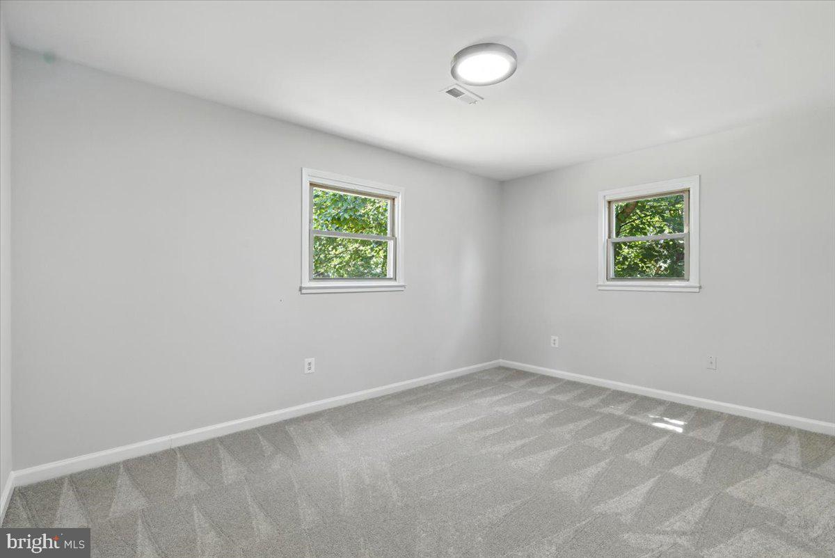 4657 EVANSDALE RD, WOODBRIDGE, Virginia 22193, 4 Bedrooms Bedrooms, ,2 BathroomsBathrooms,Residential,For sale,4657 EVANSDALE RD,VAPW2098162 MLS # VAPW2098162