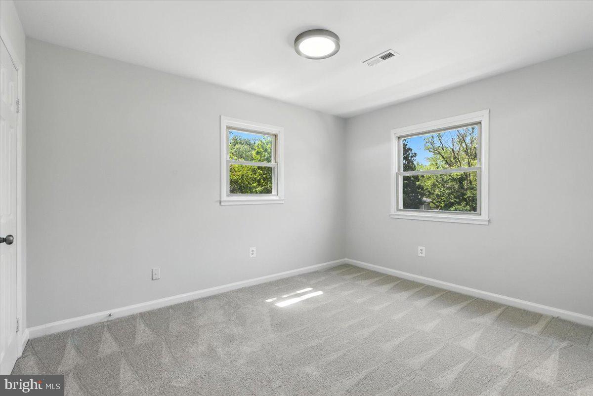 4657 EVANSDALE RD, WOODBRIDGE, Virginia 22193, 4 Bedrooms Bedrooms, ,2 BathroomsBathrooms,Residential,For sale,4657 EVANSDALE RD,VAPW2098162 MLS # VAPW2098162