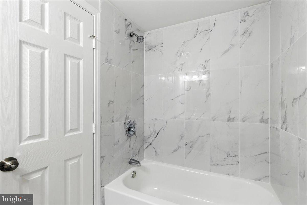 4657 EVANSDALE RD, WOODBRIDGE, Virginia 22193, 4 Bedrooms Bedrooms, ,2 BathroomsBathrooms,Residential,For sale,4657 EVANSDALE RD,VAPW2098162 MLS # VAPW2098162