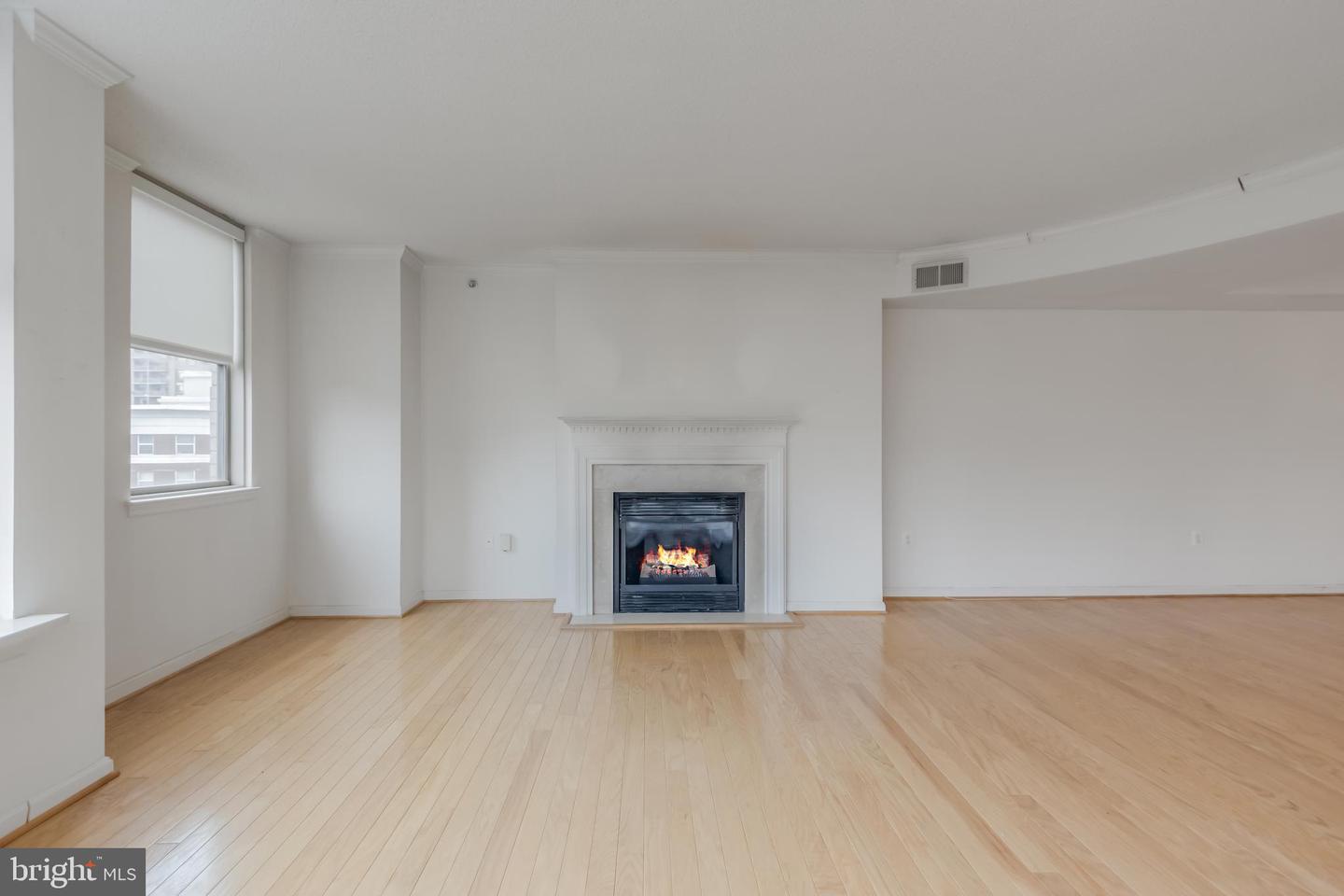 3835 9TH ST N #1001W, ARLINGTON, Virginia 22203, 2 Bedrooms Bedrooms, ,2 BathroomsBathrooms,Residential,For sale,3835 9TH ST N #1001W,VAAR2060162 MLS # VAAR2060162