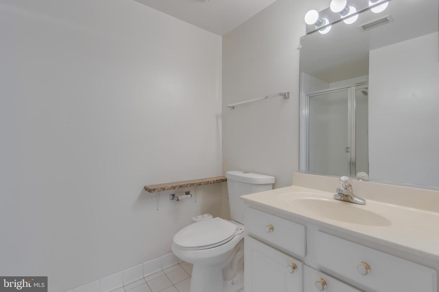 3835 9TH ST N #1001W, ARLINGTON, Virginia 22203, 2 Bedrooms Bedrooms, ,2 BathroomsBathrooms,Residential,For sale,3835 9TH ST N #1001W,VAAR2060162 MLS # VAAR2060162