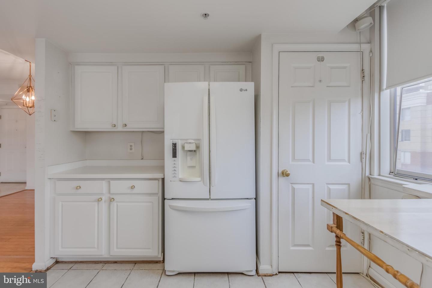 3835 9TH ST N #1001W, ARLINGTON, Virginia 22203, 2 Bedrooms Bedrooms, ,2 BathroomsBathrooms,Residential,For sale,3835 9TH ST N #1001W,VAAR2060162 MLS # VAAR2060162