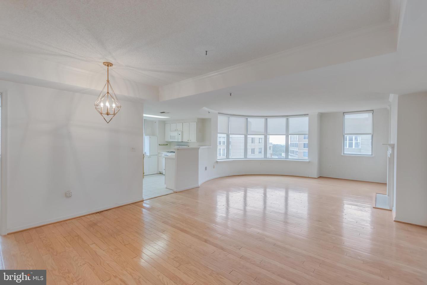 3835 9TH ST N #1001W, ARLINGTON, Virginia 22203, 2 Bedrooms Bedrooms, ,2 BathroomsBathrooms,Residential,For sale,3835 9TH ST N #1001W,VAAR2060162 MLS # VAAR2060162