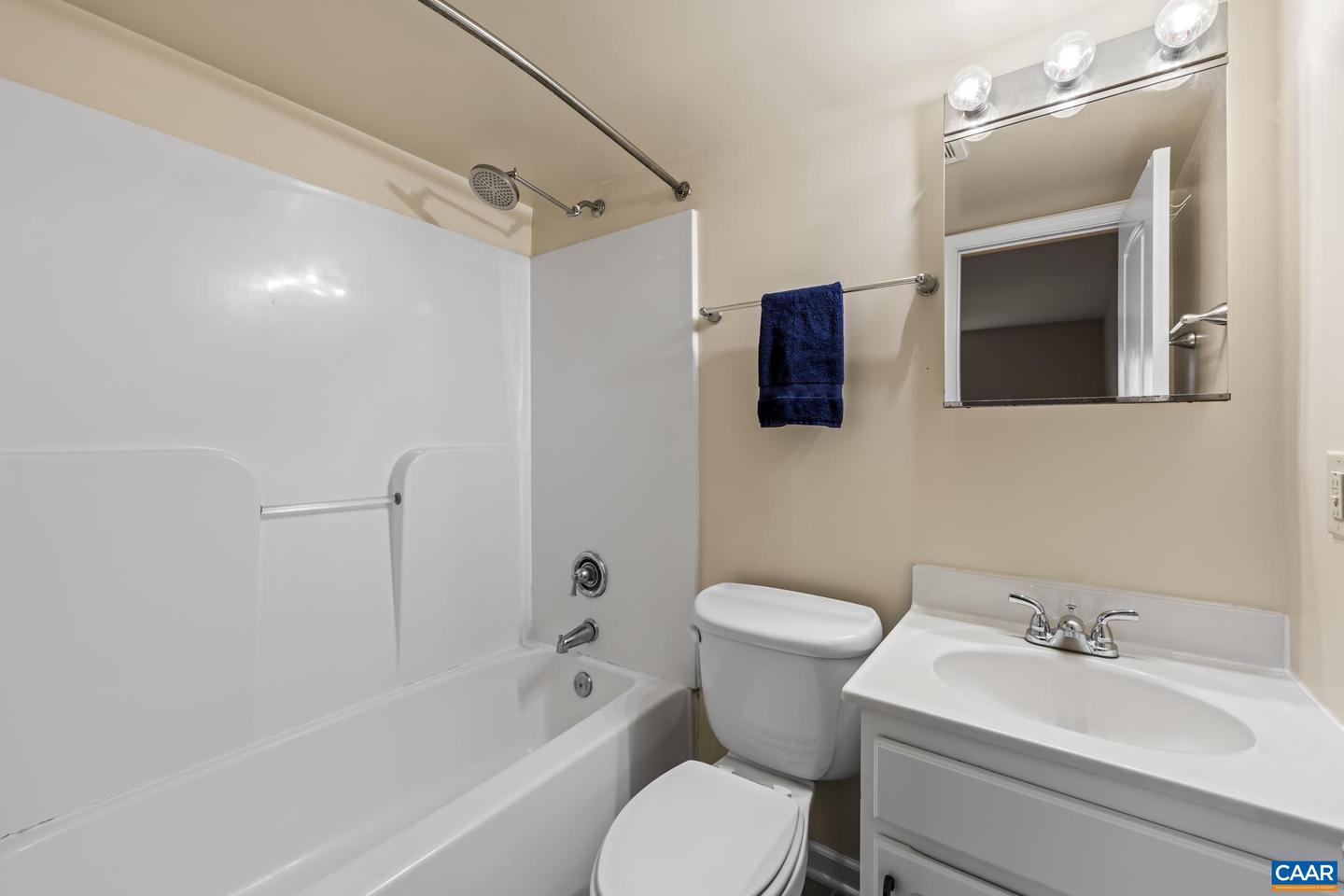 1217 VILLA LN #B, CHARLOTTESVILLE, Virginia 22903, 3 Bedrooms Bedrooms, ,2 BathroomsBathrooms,Residential,For sale,1217 VILLA LN #B,666364 MLS # 666364