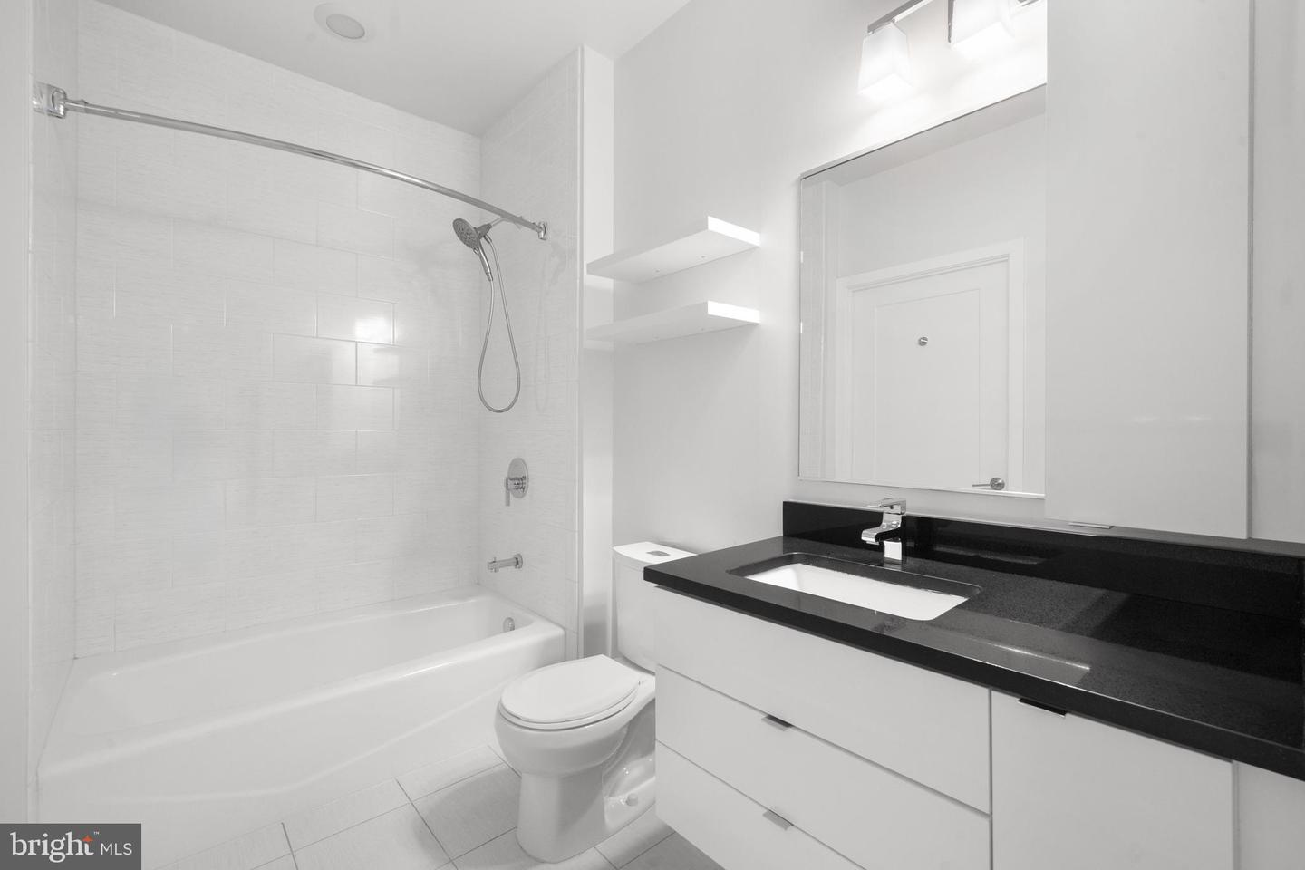 460 NEW YORK AVE NW #1001, WASHINGTON, District Of Columbia 20001, 1 Bedroom Bedrooms, 5 Rooms Rooms,1 BathroomBathrooms,Residential,For sale,460 NEW YORK AVE NW #1001,DCDC2208520 MLS # DCDC2208520