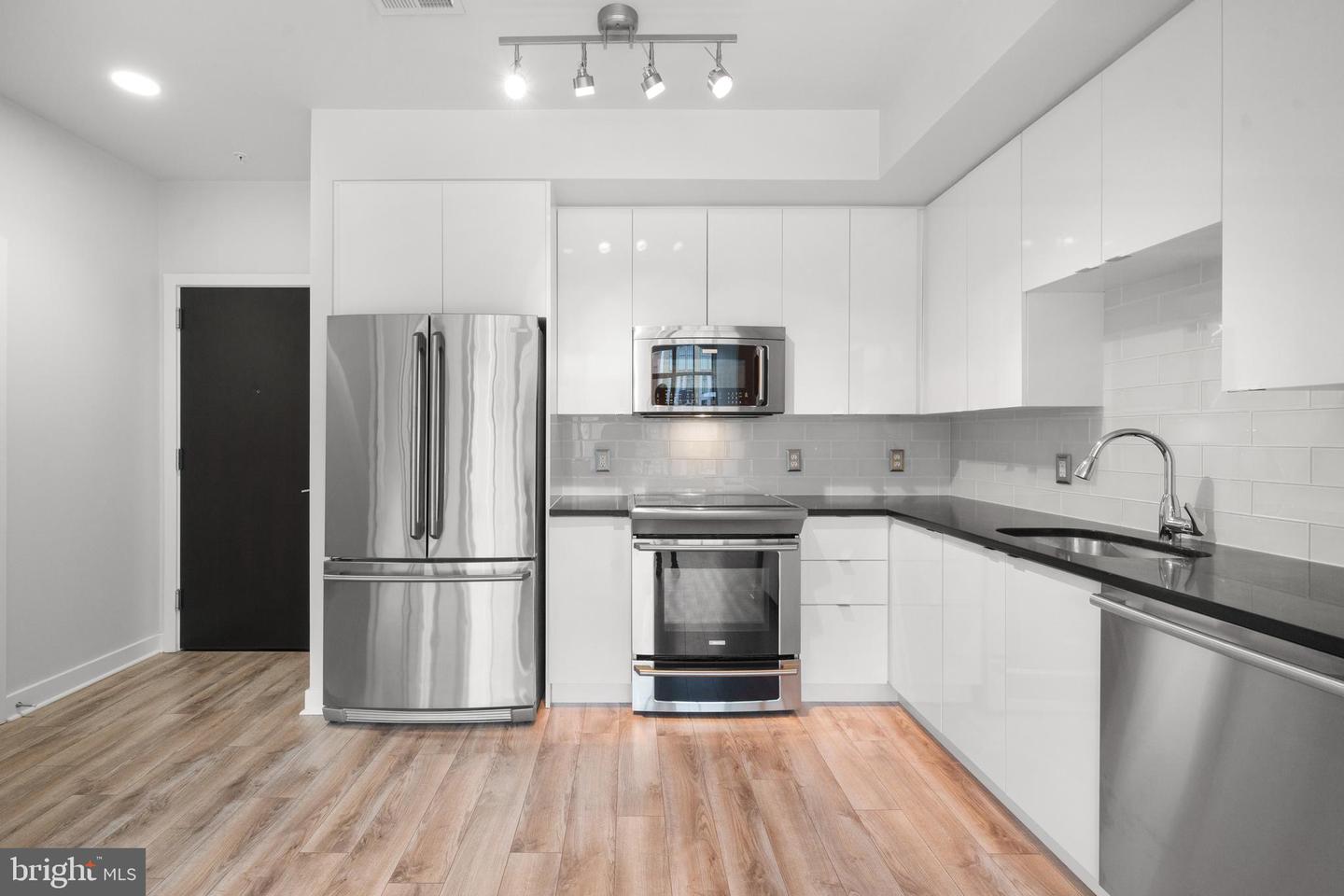 460 NEW YORK AVE NW #1001, WASHINGTON, District Of Columbia 20001, 1 Bedroom Bedrooms, 5 Rooms Rooms,1 BathroomBathrooms,Residential,For sale,460 NEW YORK AVE NW #1001,DCDC2208520 MLS # DCDC2208520