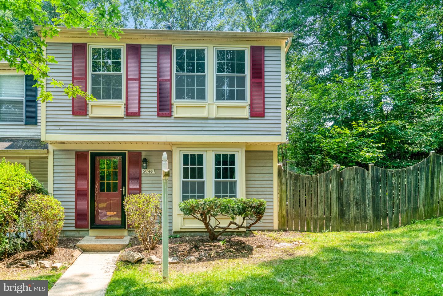9147 EVERETT CT, SPRINGFIELD, Virginia 22152, 2 Bedrooms Bedrooms, ,2 BathroomsBathrooms,Residential,For sale,9147 EVERETT CT,VAFX2252868 MLS # VAFX2252868