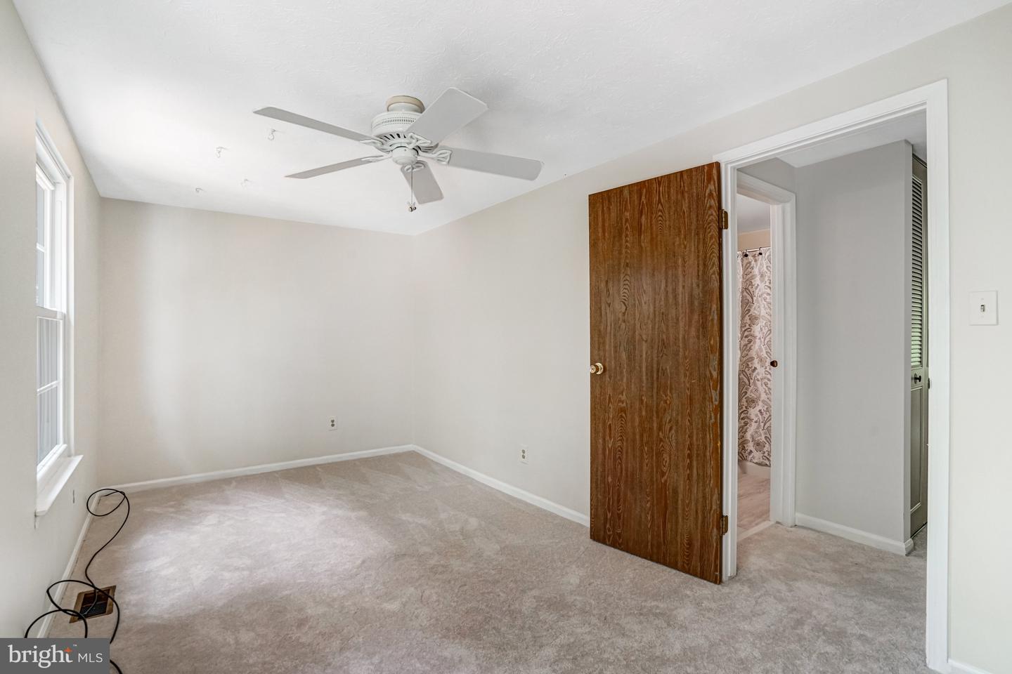 9147 EVERETT CT, SPRINGFIELD, Virginia 22152, 2 Bedrooms Bedrooms, ,2 BathroomsBathrooms,Residential,For sale,9147 EVERETT CT,VAFX2252868 MLS # VAFX2252868