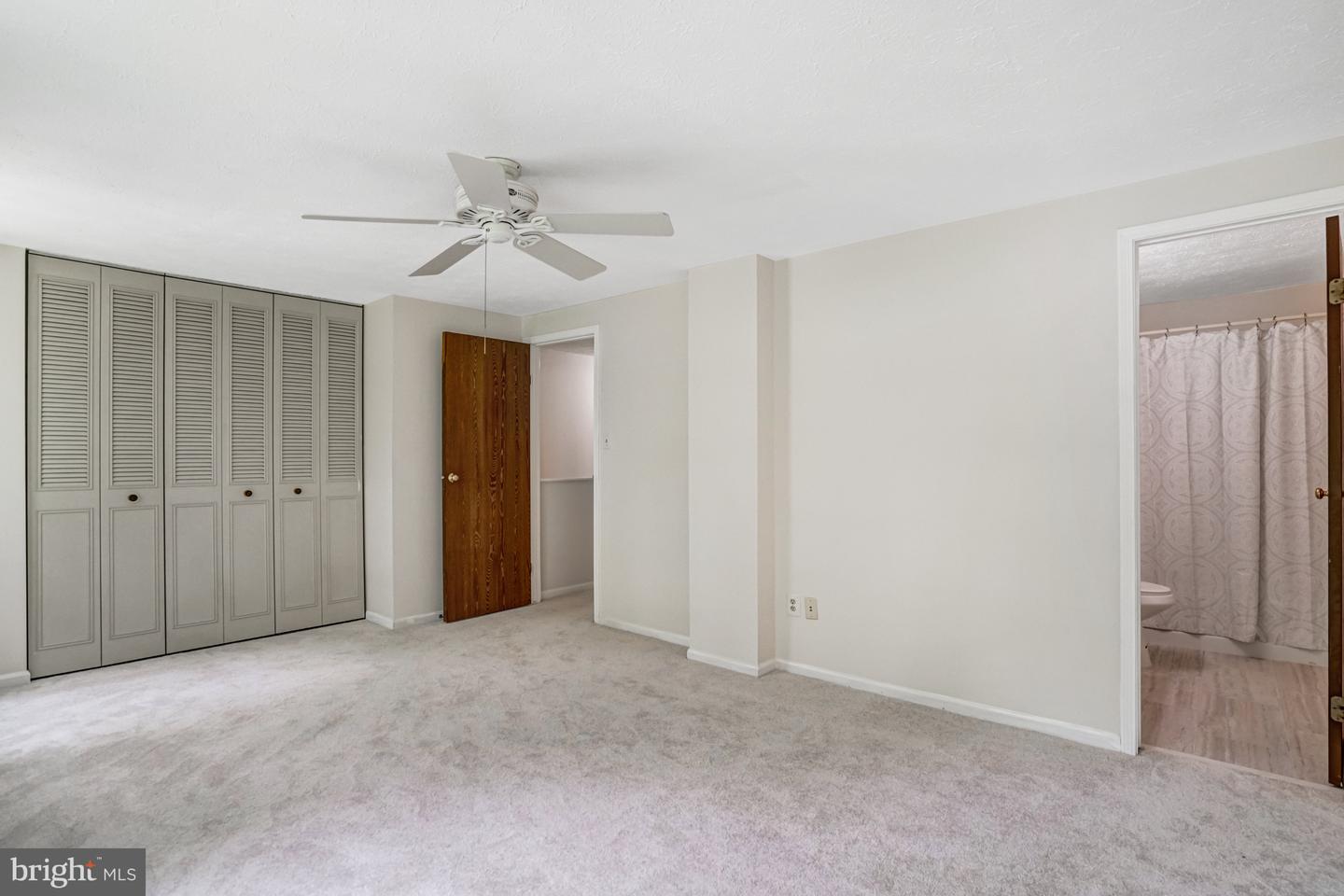 9147 EVERETT CT, SPRINGFIELD, Virginia 22152, 2 Bedrooms Bedrooms, ,2 BathroomsBathrooms,Residential,For sale,9147 EVERETT CT,VAFX2252868 MLS # VAFX2252868