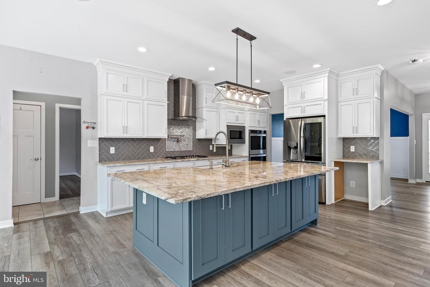 11220 MUNGO MEADOW RD, FREDERICKSBURG, Virginia 22407, 6 Bedrooms Bedrooms, ,5 BathroomsBathrooms,Residential,For sale,11220 MUNGO MEADOW RD,VASP2034358 MLS # VASP2034358