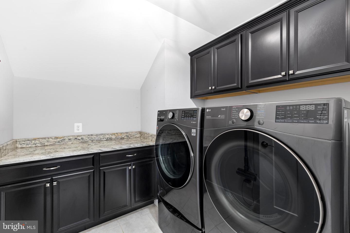 11220 MUNGO MEADOW RD, FREDERICKSBURG, Virginia 22407, 6 Bedrooms Bedrooms, ,5 BathroomsBathrooms,Residential,For sale,11220 MUNGO MEADOW RD,VASP2034358 MLS # VASP2034358