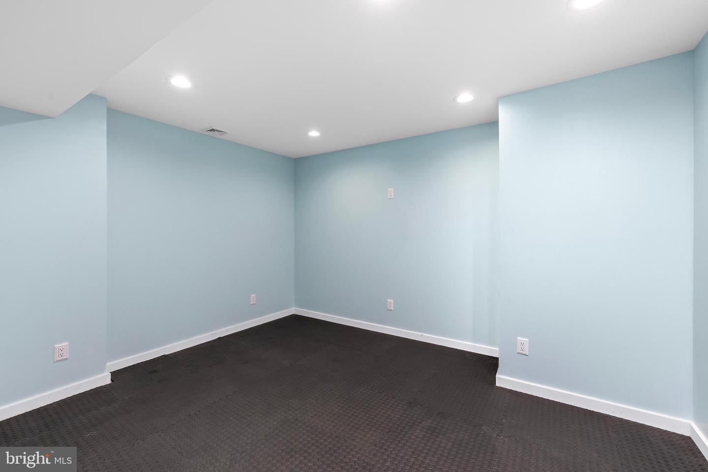 11220 MUNGO MEADOW RD, FREDERICKSBURG, Virginia 22407, 6 Bedrooms Bedrooms, ,5 BathroomsBathrooms,Residential,For sale,11220 MUNGO MEADOW RD,VASP2034358 MLS # VASP2034358