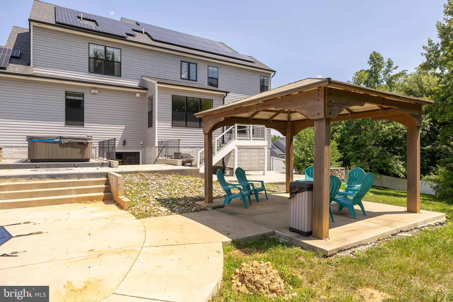 11220 MUNGO MEADOW RD, FREDERICKSBURG, Virginia 22407, 6 Bedrooms Bedrooms, ,5 BathroomsBathrooms,Residential,For sale,11220 MUNGO MEADOW RD,VASP2034358 MLS # VASP2034358