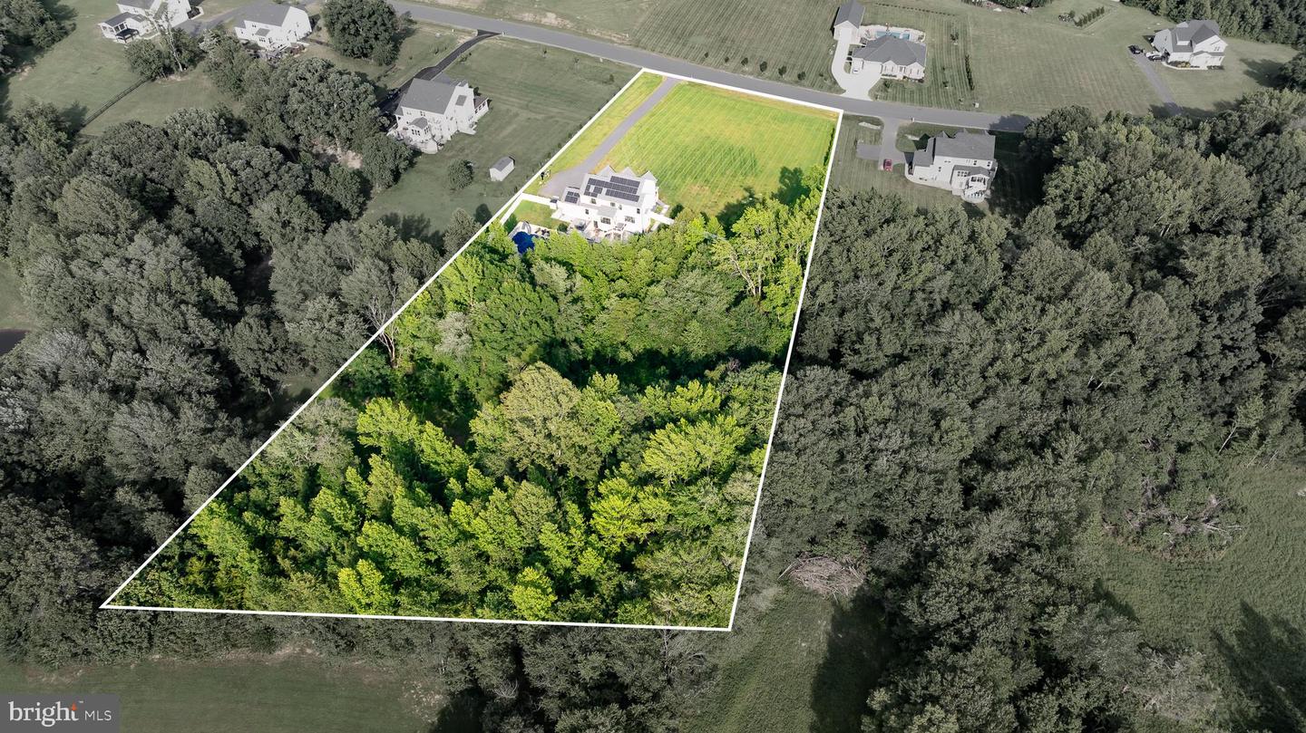 11220 MUNGO MEADOW RD, FREDERICKSBURG, Virginia 22407, 6 Bedrooms Bedrooms, ,5 BathroomsBathrooms,Residential,For sale,11220 MUNGO MEADOW RD,VASP2034358 MLS # VASP2034358