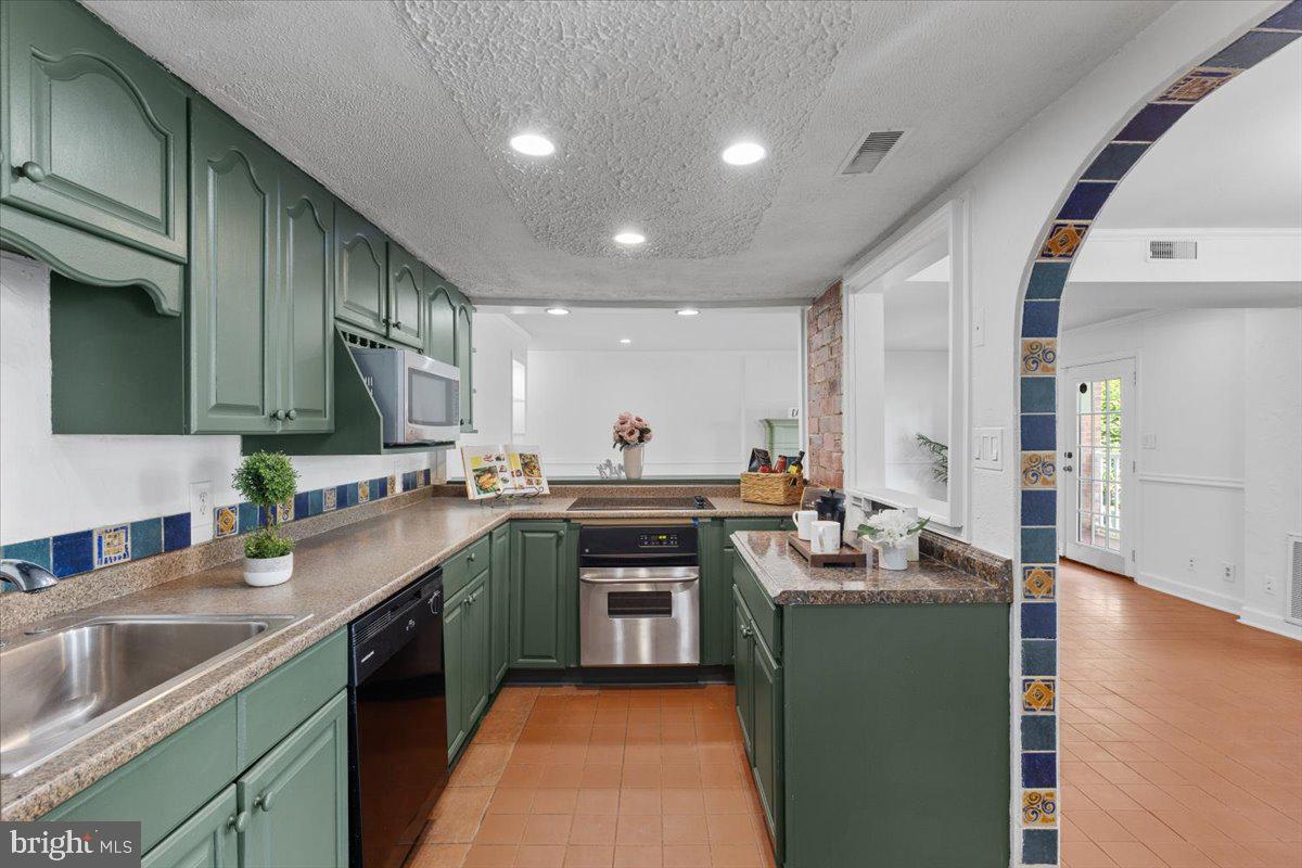 202 BUCKINGHAM LN #102, STAFFORD, Virginia 22556, 3 Bedrooms Bedrooms, ,2 BathroomsBathrooms,Residential,For sale,202 BUCKINGHAM LN #102,VAST2040410 MLS # VAST2040410