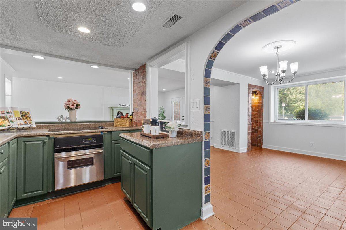 202 BUCKINGHAM LN #102, STAFFORD, Virginia 22556, 3 Bedrooms Bedrooms, ,2 BathroomsBathrooms,Residential,For sale,202 BUCKINGHAM LN #102,VAST2040410 MLS # VAST2040410