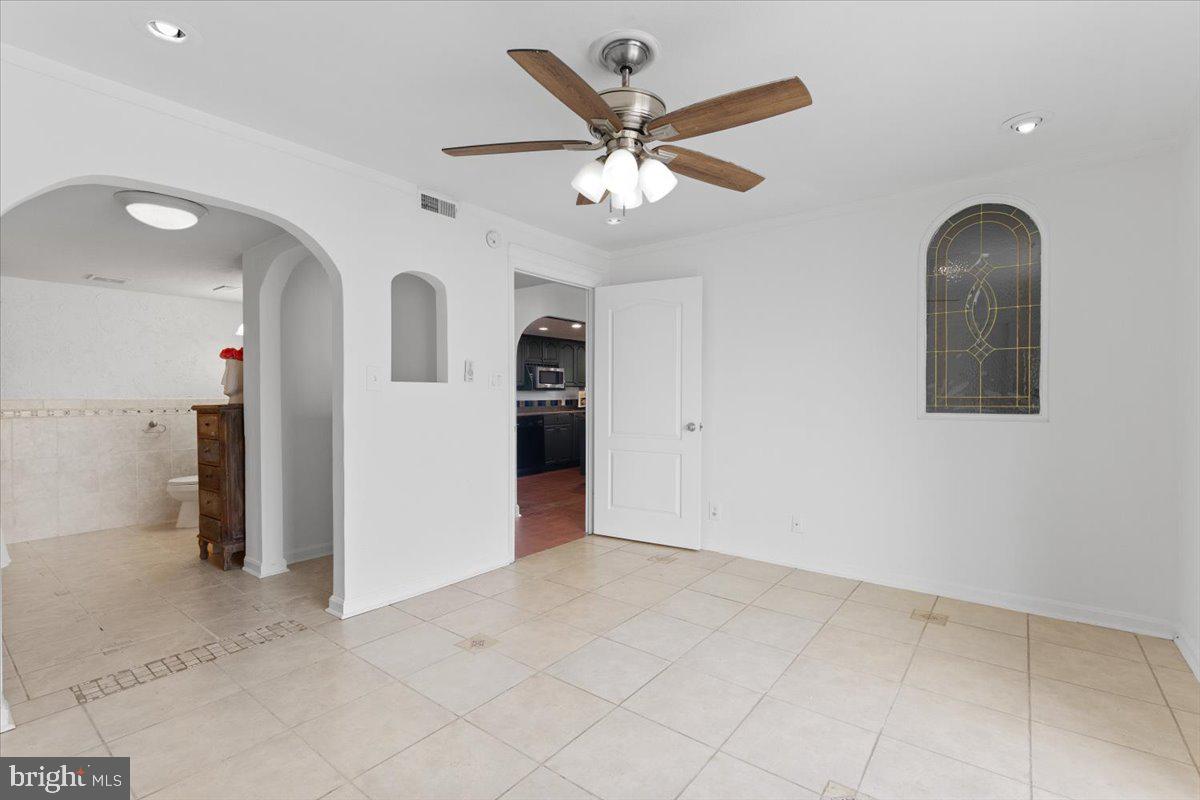 202 BUCKINGHAM LN #102, STAFFORD, Virginia 22556, 3 Bedrooms Bedrooms, ,2 BathroomsBathrooms,Residential,For sale,202 BUCKINGHAM LN #102,VAST2040410 MLS # VAST2040410