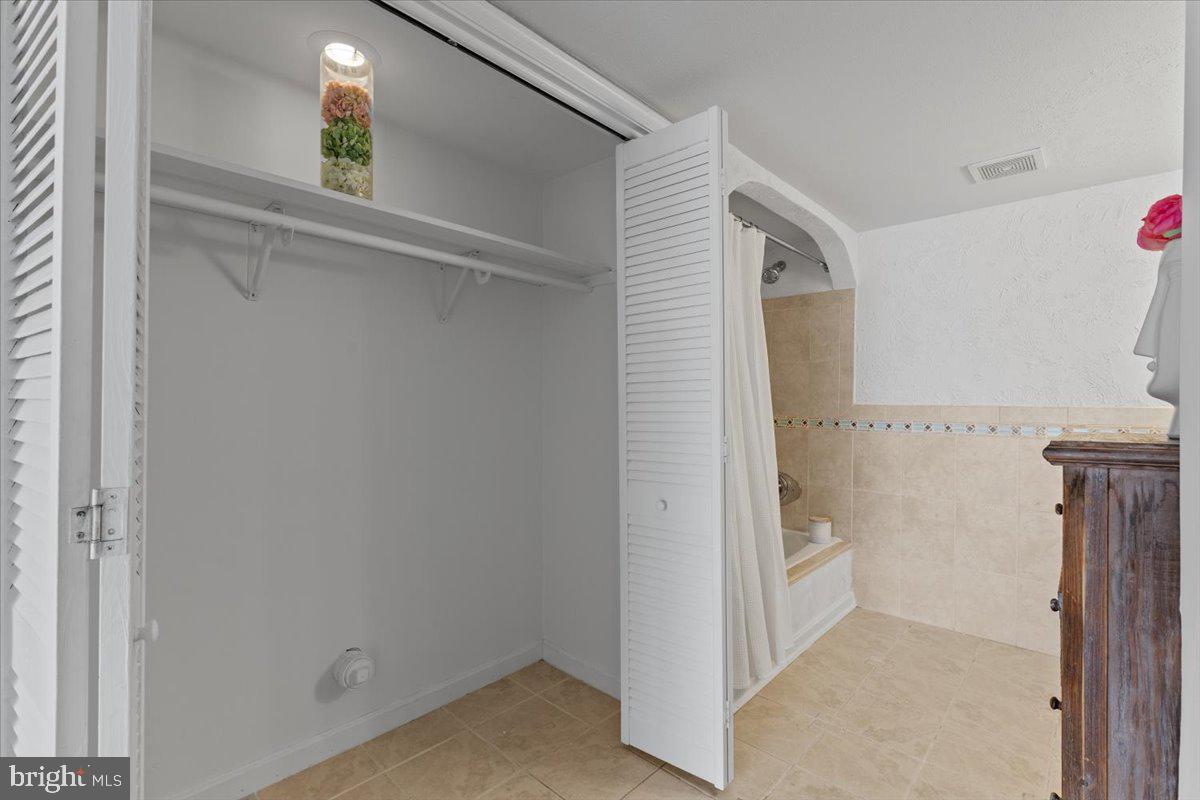 202 BUCKINGHAM LN #102, STAFFORD, Virginia 22556, 3 Bedrooms Bedrooms, ,2 BathroomsBathrooms,Residential,For sale,202 BUCKINGHAM LN #102,VAST2040410 MLS # VAST2040410