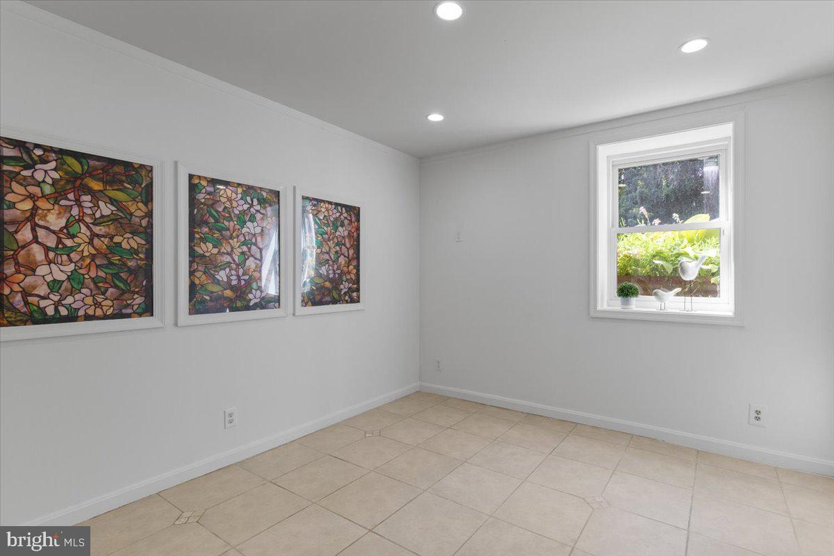 202 BUCKINGHAM LN #102, STAFFORD, Virginia 22556, 3 Bedrooms Bedrooms, ,2 BathroomsBathrooms,Residential,For sale,202 BUCKINGHAM LN #102,VAST2040410 MLS # VAST2040410