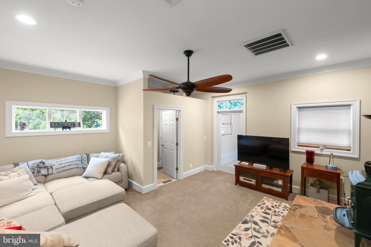 68 FARMS RIDGE LN, FRONT ROYAL, Virginia 22630, 4 Bedrooms Bedrooms, ,4 BathroomsBathrooms,Residential,For sale,68 FARMS RIDGE LN,VACL2003886 MLS # VACL2003886