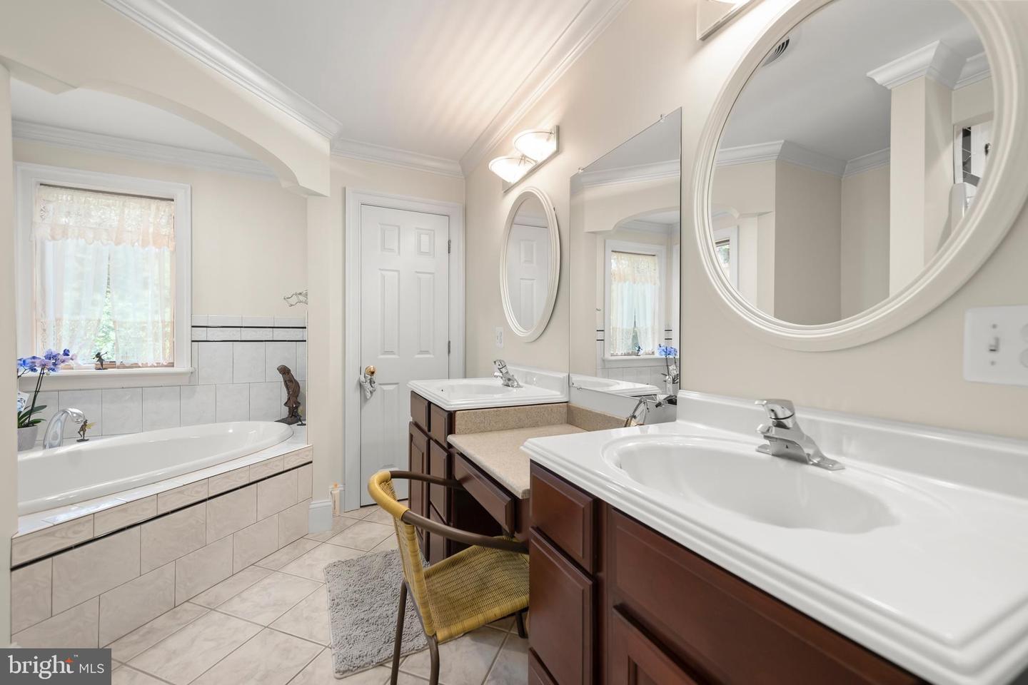 68 FARMS RIDGE LN, FRONT ROYAL, Virginia 22630, 4 Bedrooms Bedrooms, ,4 BathroomsBathrooms,Residential,For sale,68 FARMS RIDGE LN,VACL2003886 MLS # VACL2003886
