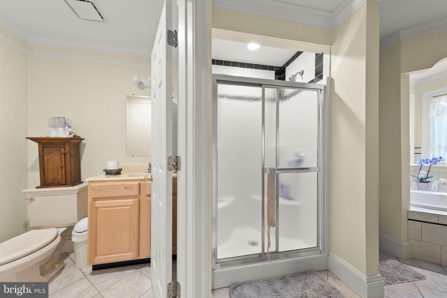 68 FARMS RIDGE LN, FRONT ROYAL, Virginia 22630, 4 Bedrooms Bedrooms, ,4 BathroomsBathrooms,Residential,For sale,68 FARMS RIDGE LN,VACL2003886 MLS # VACL2003886