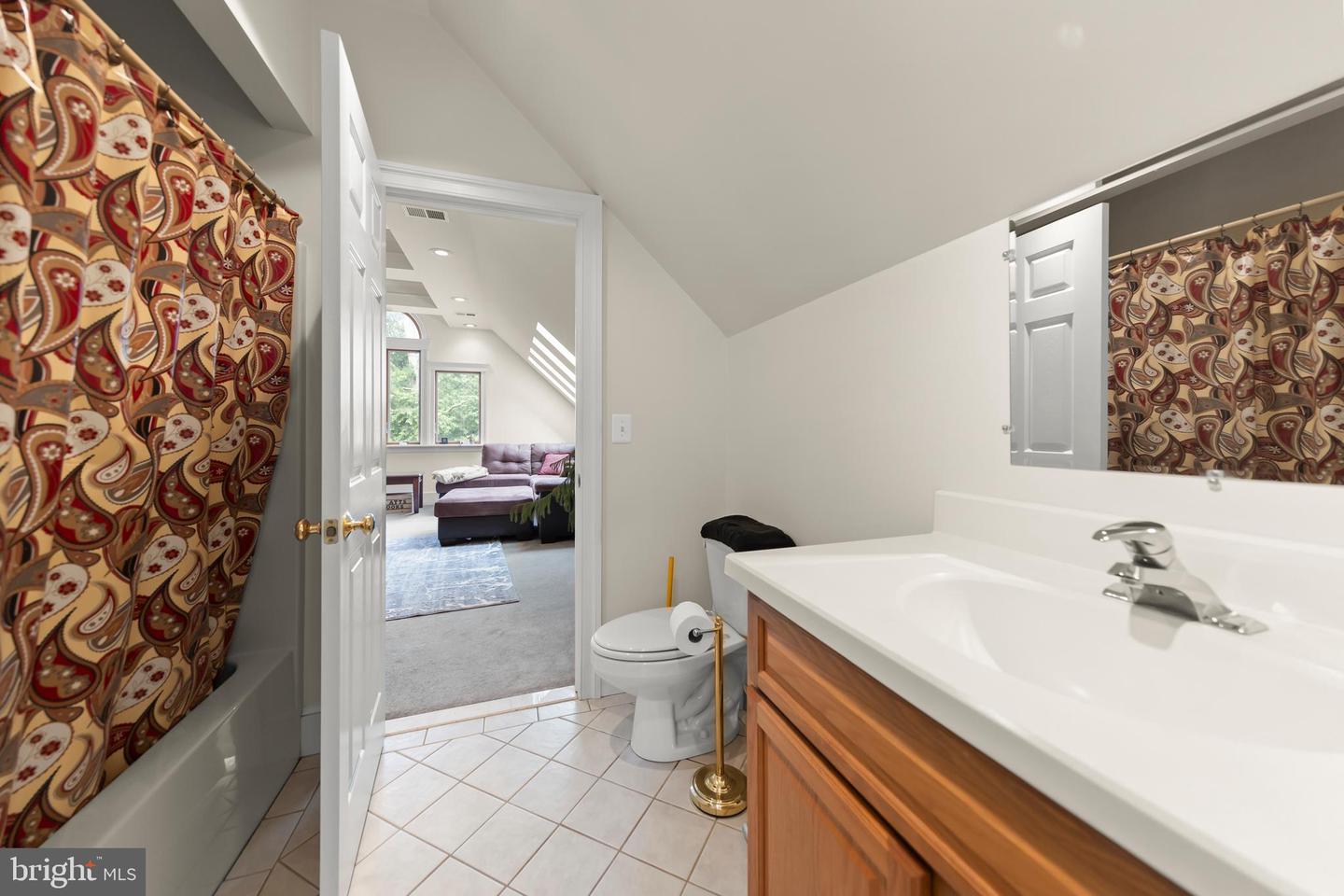 68 FARMS RIDGE LN, FRONT ROYAL, Virginia 22630, 4 Bedrooms Bedrooms, ,4 BathroomsBathrooms,Residential,For sale,68 FARMS RIDGE LN,VACL2003886 MLS # VACL2003886