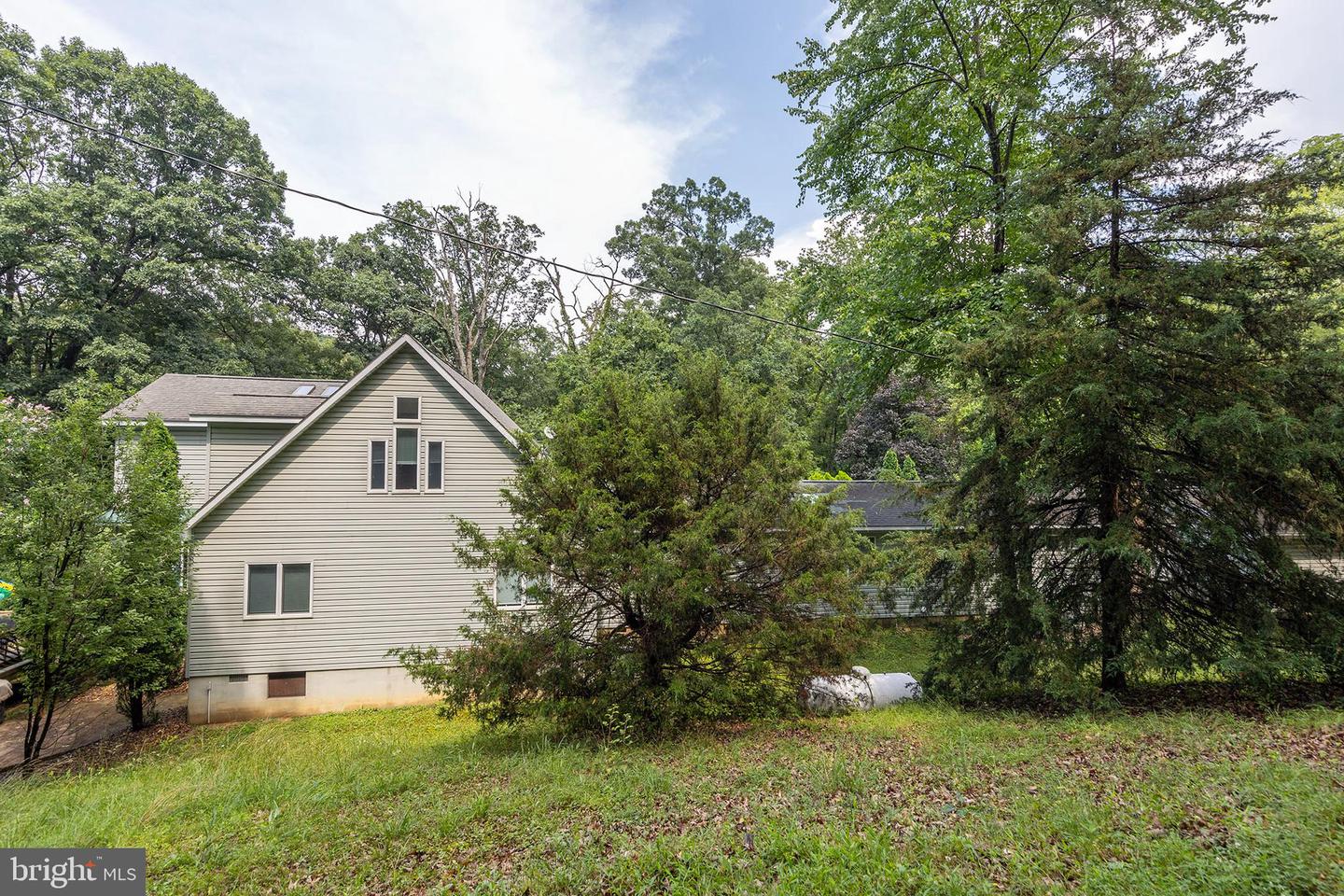 68 FARMS RIDGE LN, FRONT ROYAL, Virginia 22630, 4 Bedrooms Bedrooms, ,4 BathroomsBathrooms,Residential,For sale,68 FARMS RIDGE LN,VACL2003886 MLS # VACL2003886