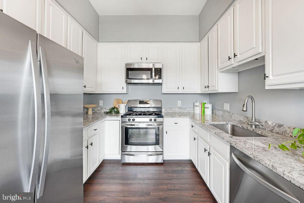 1405 ROUNDHOUSE LN #502, ALEXANDRIA, Virginia 22314, 1 Bedroom Bedrooms, ,1 BathroomBathrooms,Residential,For sale,1405 ROUNDHOUSE LN #502,VAAX2047156 MLS # VAAX2047156