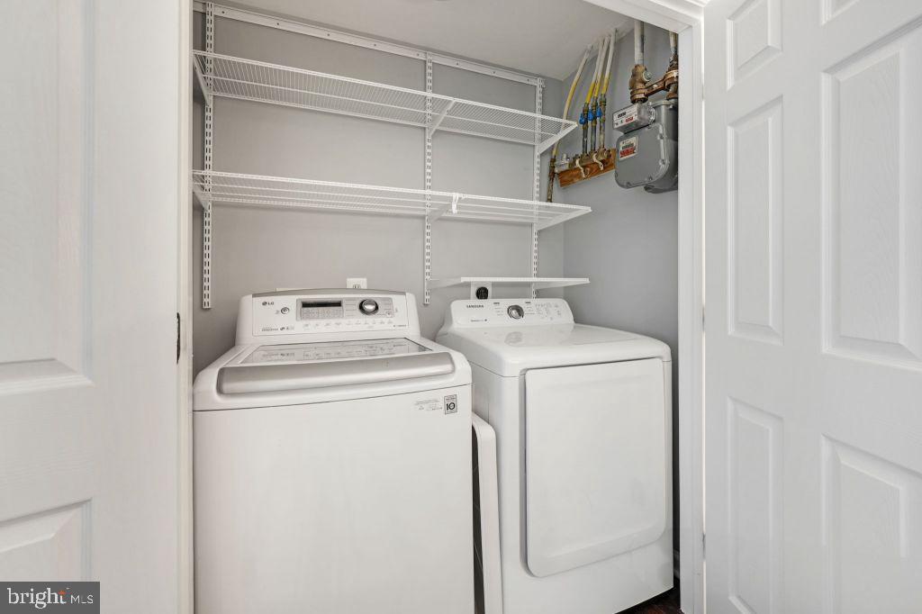 1405 ROUNDHOUSE LN #502, ALEXANDRIA, Virginia 22314, 1 Bedroom Bedrooms, ,1 BathroomBathrooms,Residential,For sale,1405 ROUNDHOUSE LN #502,VAAX2047156 MLS # VAAX2047156