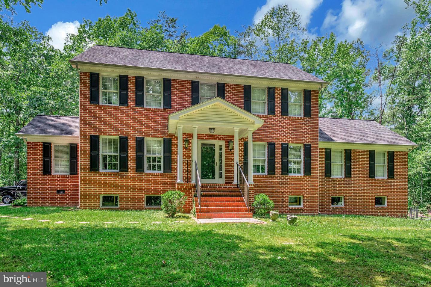 9000 FREDERICKSBURG TPKE, WOODFORD, Virginia 22580, 5 Bedrooms Bedrooms, 10 Rooms Rooms,3 BathroomsBathrooms,Residential,For sale,9000 FREDERICKSBURG TPKE,VACV2008450 MLS # VACV2008450