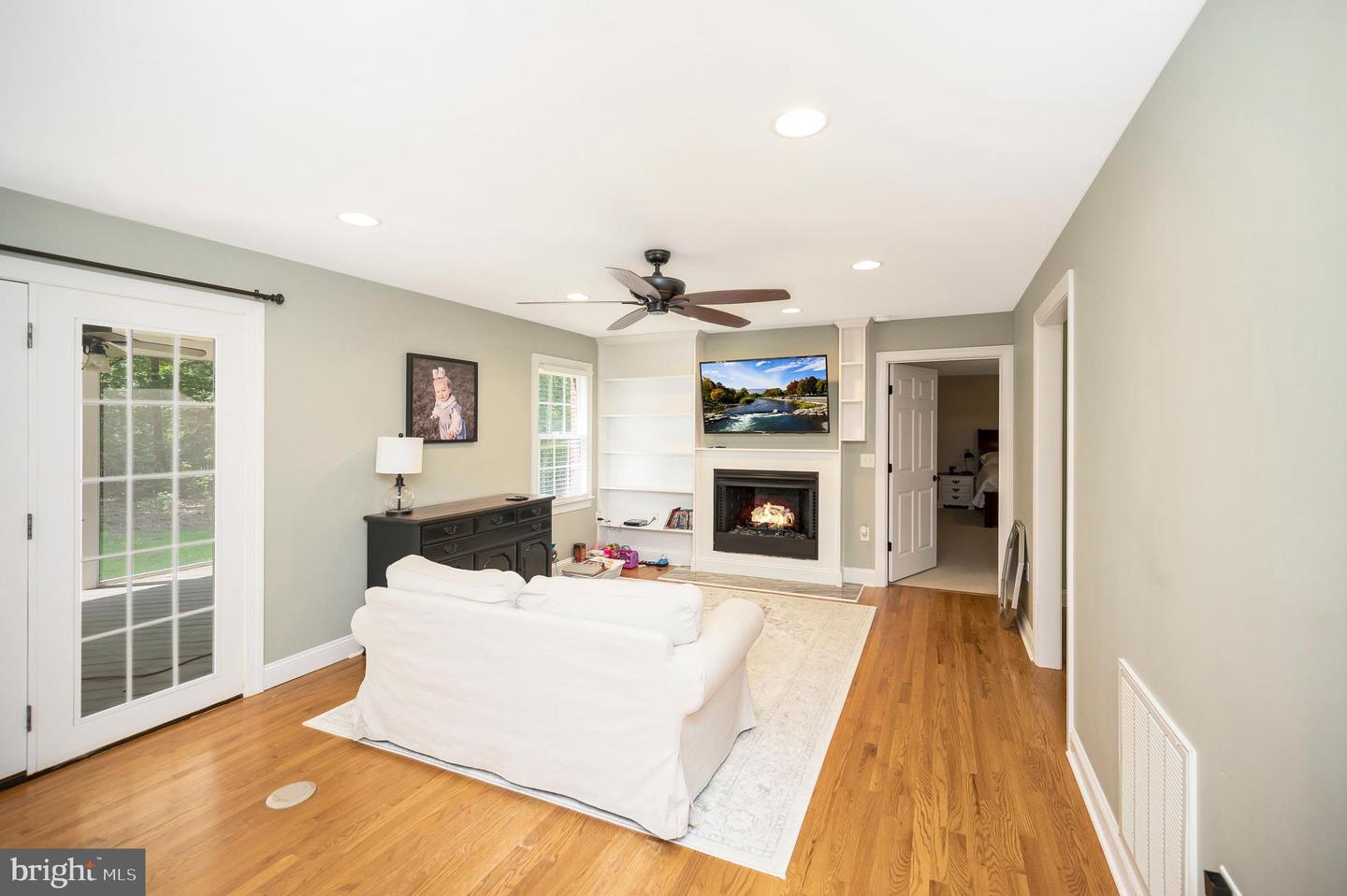 9000 FREDERICKSBURG TPKE, WOODFORD, Virginia 22580, 5 Bedrooms Bedrooms, 10 Rooms Rooms,3 BathroomsBathrooms,Residential,For sale,9000 FREDERICKSBURG TPKE,VACV2008450 MLS # VACV2008450