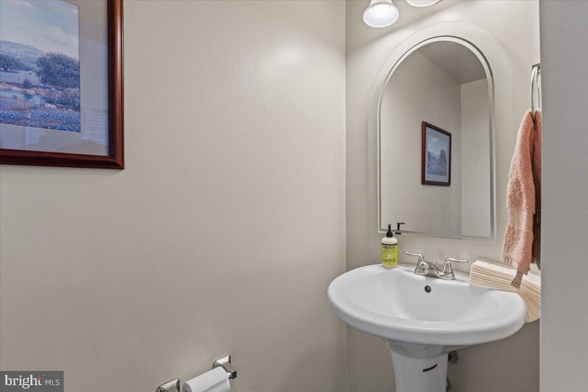 441 DELAFIELD PL NW, WASHINGTON, District Of Columbia 20011, 3 Bedrooms Bedrooms, ,2 BathroomsBathrooms,Residential,For sale,441 DELAFIELD PL NW,DCDC2208900 MLS # DCDC2208900