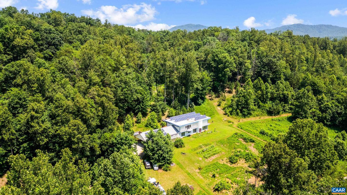 350 CREEKSIDE LN, FABER, Virginia 22938, 2 Bedrooms Bedrooms, ,2 BathroomsBathrooms,Residential,For sale,350 CREEKSIDE LN,666366 MLS # 666366