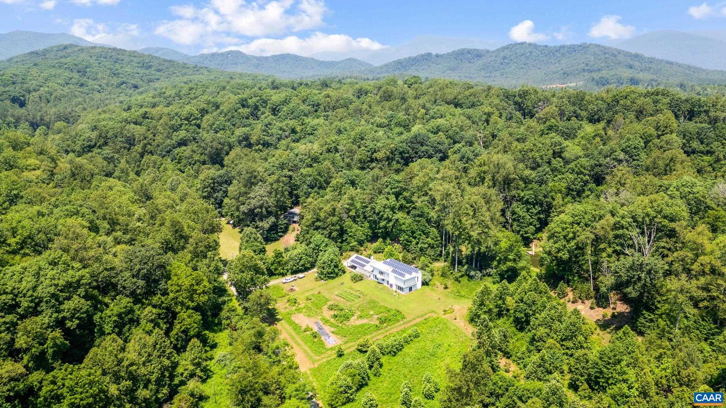 350 CREEKSIDE LN, FABER, Virginia 22938, 2 Bedrooms Bedrooms, ,2 BathroomsBathrooms,Residential,For sale,350 CREEKSIDE LN,666366 MLS # 666366