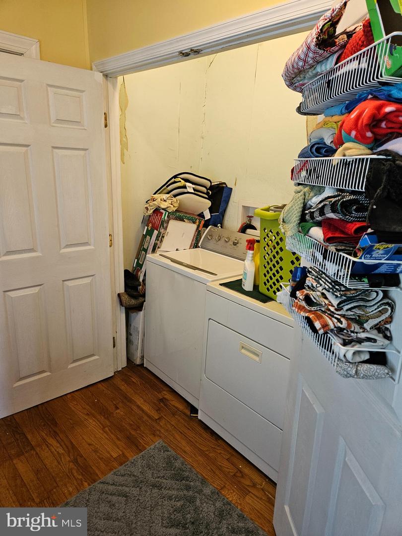 17519 NEW BALTIMORE RD, MILFORD, Virginia 22514, 2 Bedrooms Bedrooms, 5 Rooms Rooms,2 BathroomsBathrooms,Residential,For sale,17519 NEW BALTIMORE RD,VACV2008452 MLS # VACV2008452