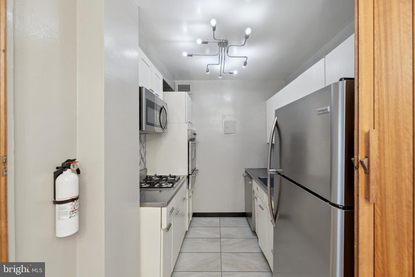 2475 VIRGINIA AVE NW #211, WASHINGTON, District Of Columbia 20037, 1 Bedroom Bedrooms, ,1 BathroomBathrooms,Residential,For sale,2475 VIRGINIA AVE NW #211,DCDC2208912 MLS # DCDC2208912