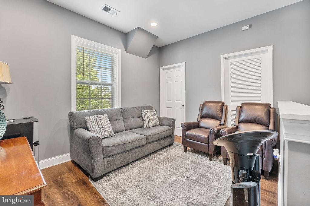 112 POLK DR, MANASSAS PARK, Virginia 20111, 6 Bedrooms Bedrooms, ,3 BathroomsBathrooms,Residential,For sale,112 POLK DR,VAMP2003150 MLS # VAMP2003150