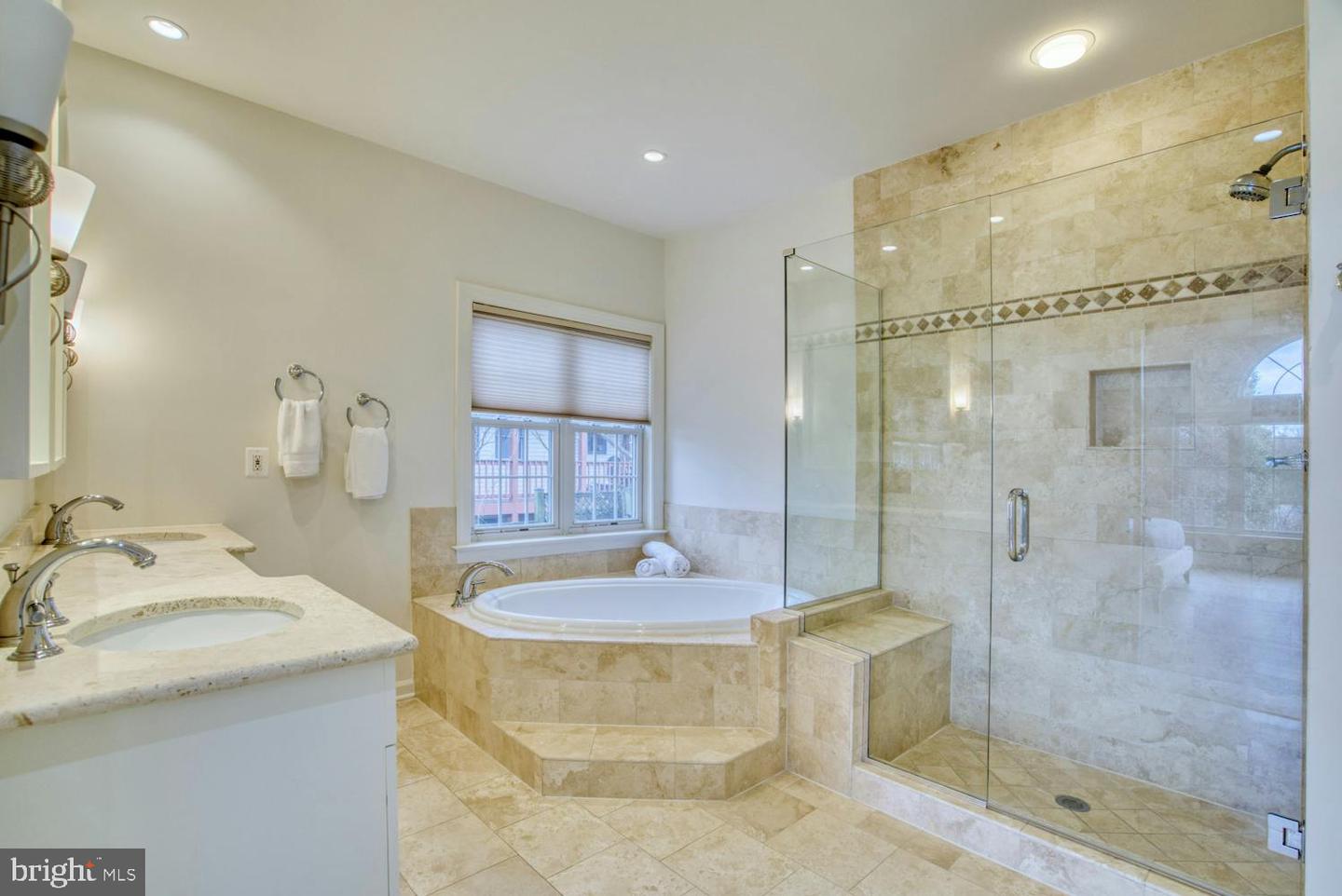 1702 S ARLINGTON RIDGE RD, ARLINGTON, Virginia 22202, 8 Bedrooms Bedrooms, ,7 BathroomsBathrooms,Residential,For sale,1702 S ARLINGTON RIDGE RD,VAAR2060174 MLS # VAAR2060174
